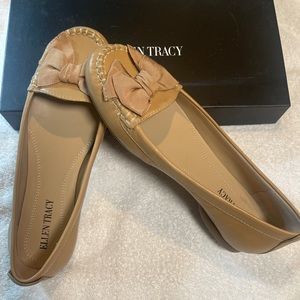NEW Ellen Tracy Leather flats size 6